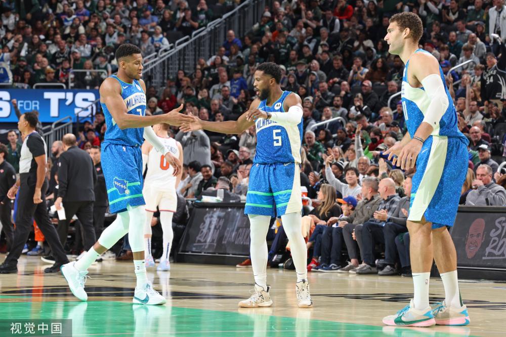 市场中的亮 市场中的亮