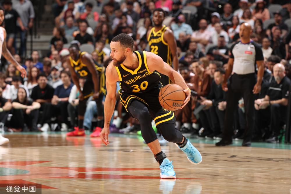 危急时刻的 危急时刻的